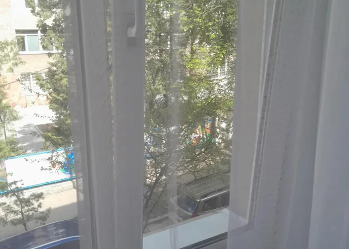 на вулиці кравчука-личаківська бічна *